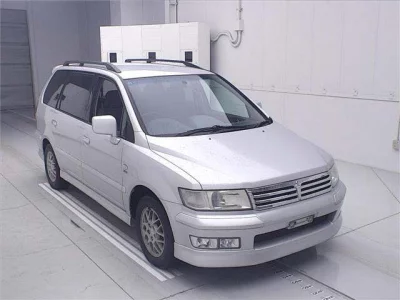 Mitsubishi CHARIOT GRANDIS