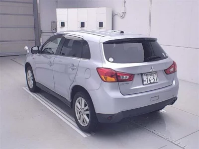 Mitsubishi RVR