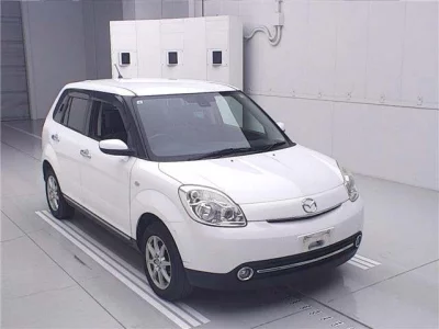 Mazda Verisa