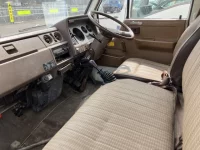 Toyota DYNA лот № 21 оценка 2  с аукциона в Японии 4