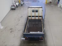 Toyota DYNA лот № 1049 оценка 3  с аукциона в Японии 2