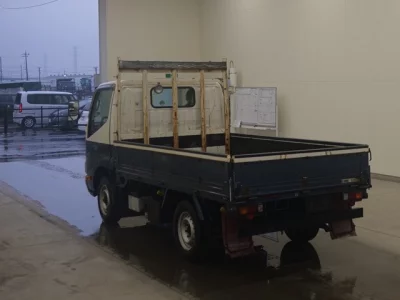 Toyota DYNA  с аукциона в Японии