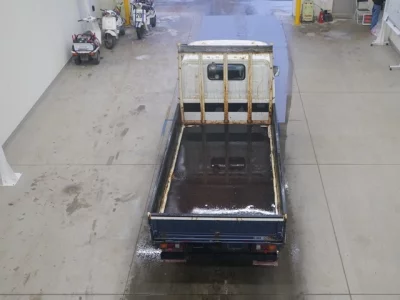 Toyota DYNA  с аукциона в Японии