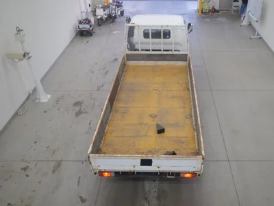 Toyota DYNA  с аукциона в Японии