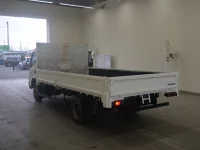 Toyota DYNA лот № 1348 оценка 3  с аукциона в Японии 1