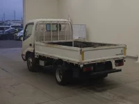 Toyota DYNA лот № 1362 оценка R  с аукциона в Японии 1