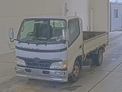 Toyota DYNA  с аукциона в Японии