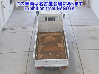 Toyota DYNA  с аукциона в Японии