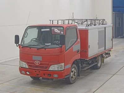 Toyota DYNA  с аукциона в Японии