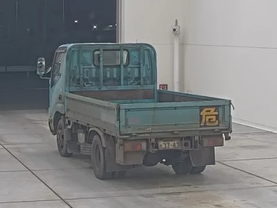 Toyota DYNA  с аукциона в Японии