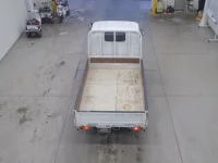 Toyota HIACE TRUCK лот № 1365 оценка 3.5  с аукциона в Японии 2