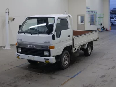 Toyota HIACE TRUCK  с аукциона в Японии