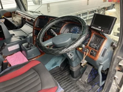 Nissan Big Thumb