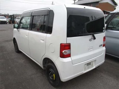 Daihatsu MOVE CONTE