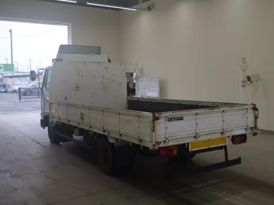 Toyota DYNA  с аукциона в Японии