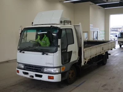 Toyota DYNA  с аукциона в Японии