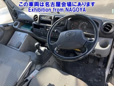 Toyota DYNA  с аукциона в Японии