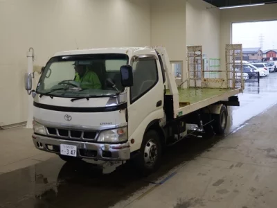 Toyota DYNA  с аукциона в Японии