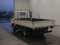 Toyota DYNA лот № 1661 оценка R  с аукциона в Японии 1