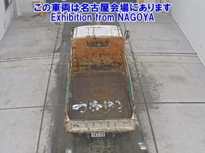 Toyota DYNA  с аукциона в Японии