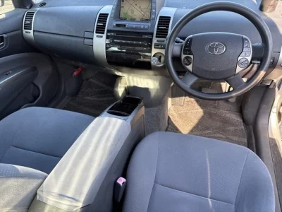 Toyota Prius  с аукциона в Японии