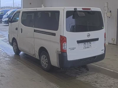 Nissan Caravan