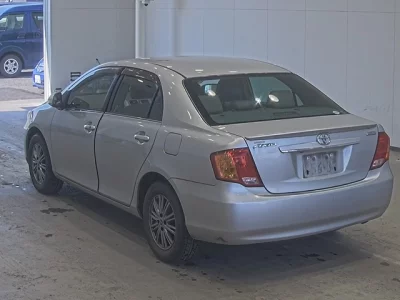 Toyota COROLLA AXIO  с аукциона в Японии