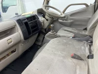 Toyota DYNA лот № 1815 оценка R  с аукциона в Японии 4