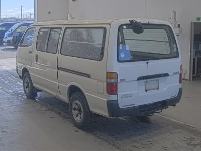Toyota HiAce Van
