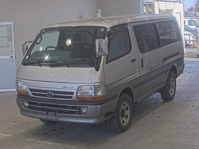 Toyota HiAce Van