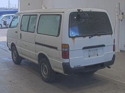 Toyota HiAce Van