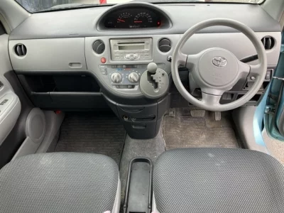Toyota SIENTA  с аукциона в Японии
