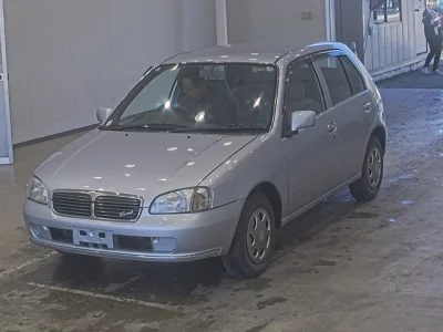 Toyota STARLET  с аукциона в Японии