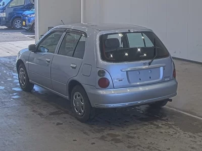 Toyota STARLET  с аукциона в Японии