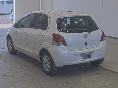 Toyota VITZ  с аукциона в Японии