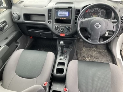 Nissan AD