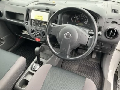 Nissan AD