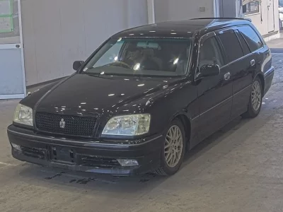 Toyota Crown Estate
