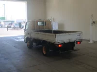 Toyota DYNA лот № 61 оценка R  с аукциона в Японии 1