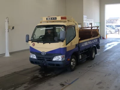 Toyota DYNA  с аукциона в Японии