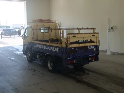 Toyota DYNA  с аукциона в Японии