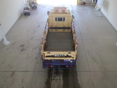 Toyota DYNA  с аукциона в Японии