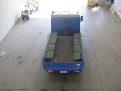 Toyota DYNA  с аукциона в Японии