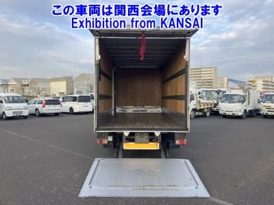 Toyota DYNA  с аукциона в Японии