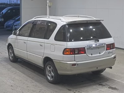 Toyota Ipsum