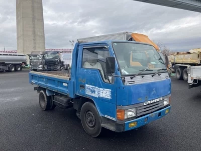 Mitsubishi Fuso Canter