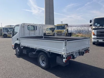 Hino DUTRO  с аукциона в Японии