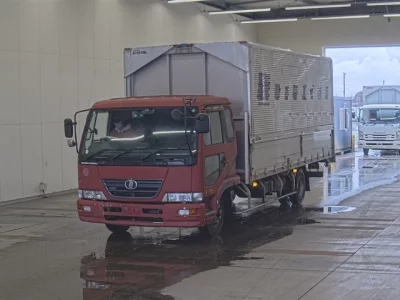 Nissan CONDOR