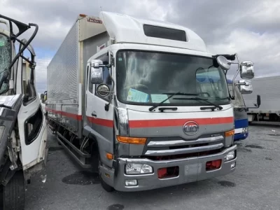 Nissan CONDOR