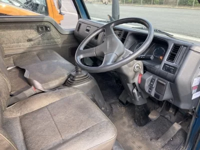Mazda Titan